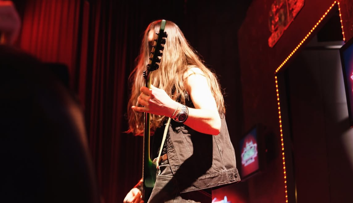 Image of Guitarist playing Guitar